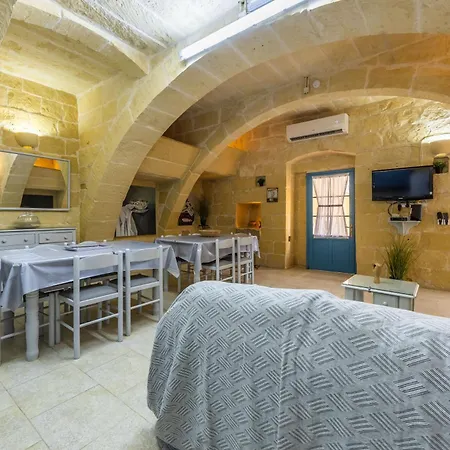Guest house 8 - Couples X 2 By Solea *